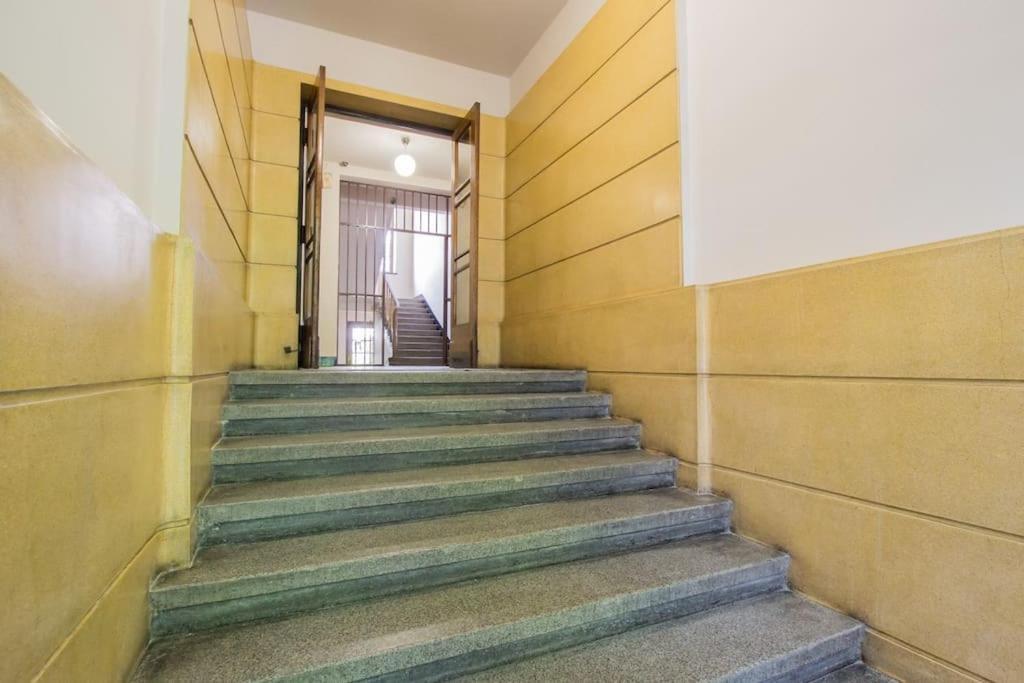 Spacious 3Br Apartment With Ac In Living Room, 2 Balconies Cracovie Extérieur photo