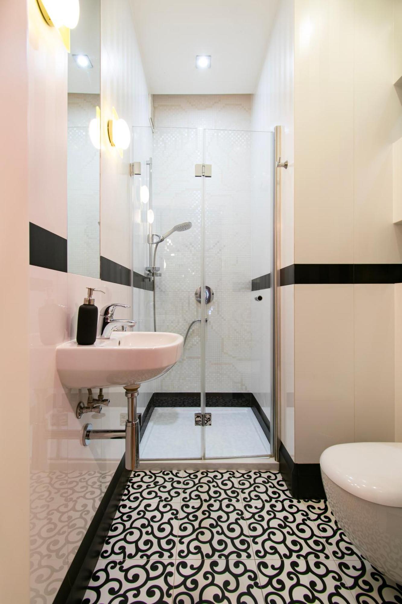 Spacious 3Br Apartment With Ac In Living Room, 2 Balconies Cracovie Extérieur photo